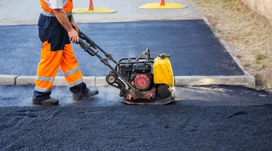 Professional gutter cleaning in Bedminster, NJ